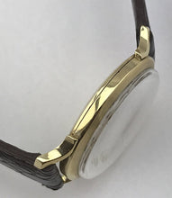 Laden Sie das Bild in den Galerie-Viewer, Longines Golduhr