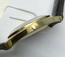 Laden Sie das Bild in den Galerie-Viewer, Omega Constellation